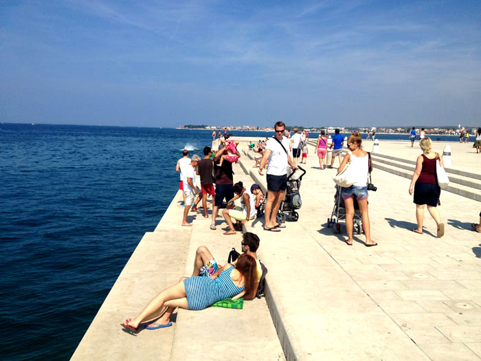 Meeresorgel als Hauptattraktion in Zadar Dalmatien
