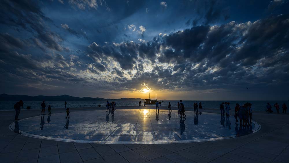 Sonnengrüß und Sonnenuntergang in Zadar